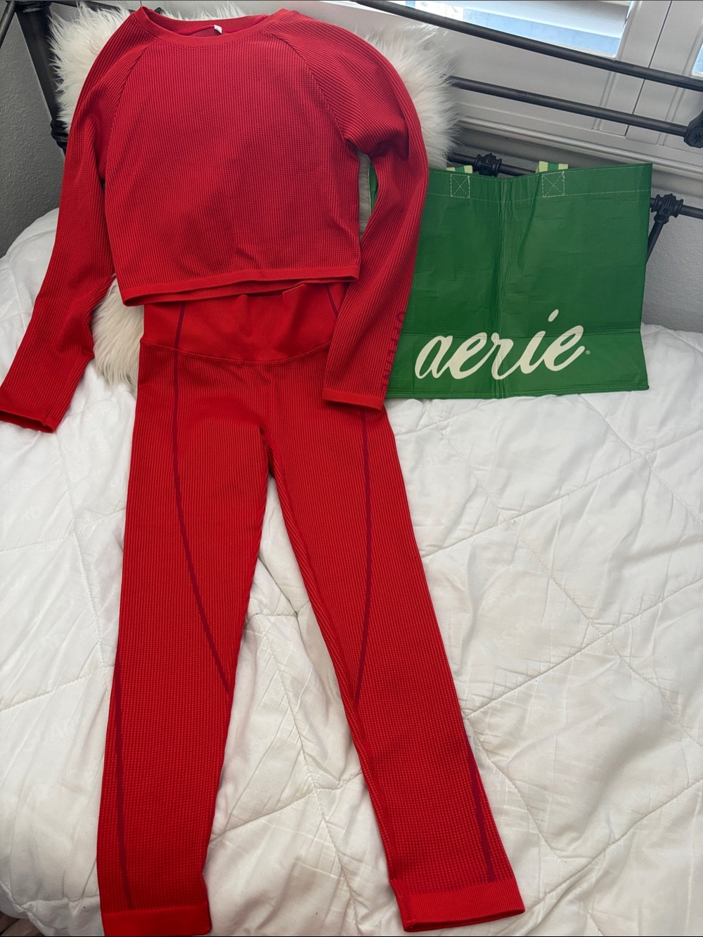 Aerie workout legging set thermal material . Super soft and stretchy